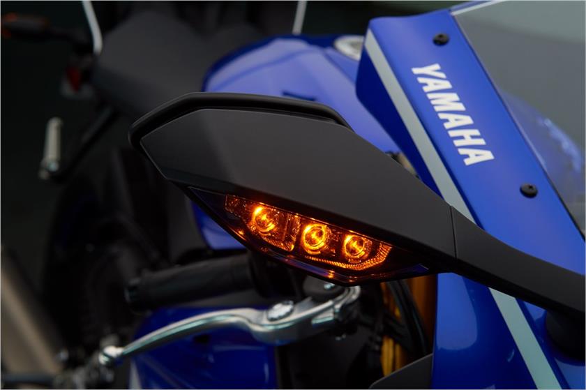 Yamaha YZF-R6 2017 detale